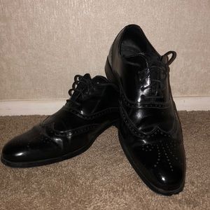 Stacy Adams Black Wingtips